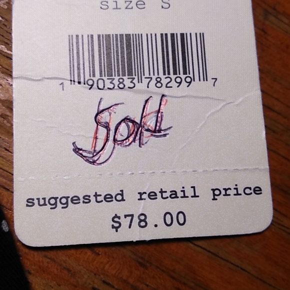 Lovely black and white blouse - Picture 5 of 5